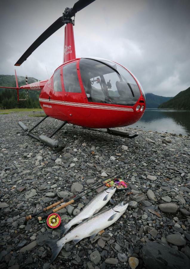 Stillpoint Lodge - All-Inclusive Halibut Cove Exterior foto