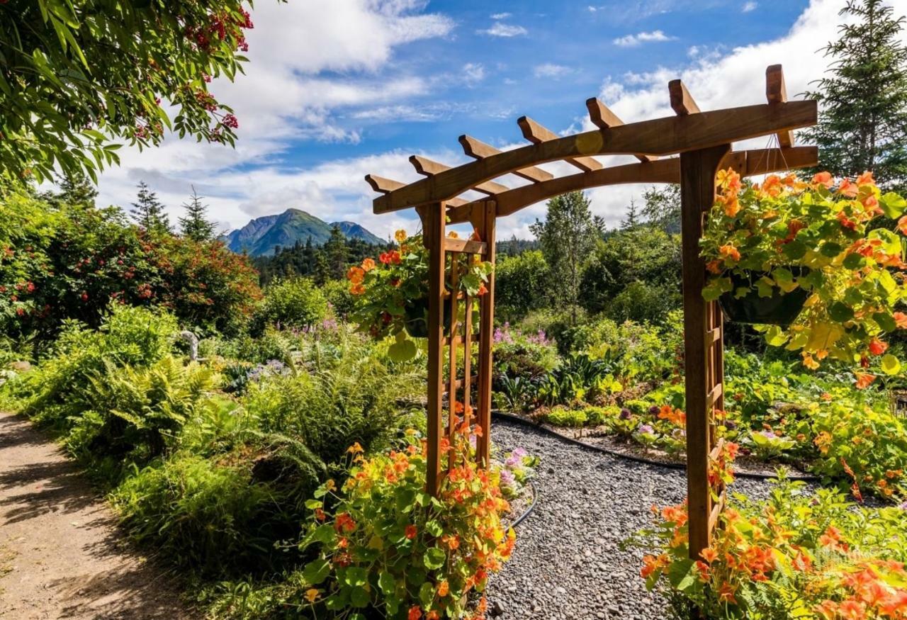 Stillpoint Lodge - All-Inclusive Halibut Cove Exterior foto